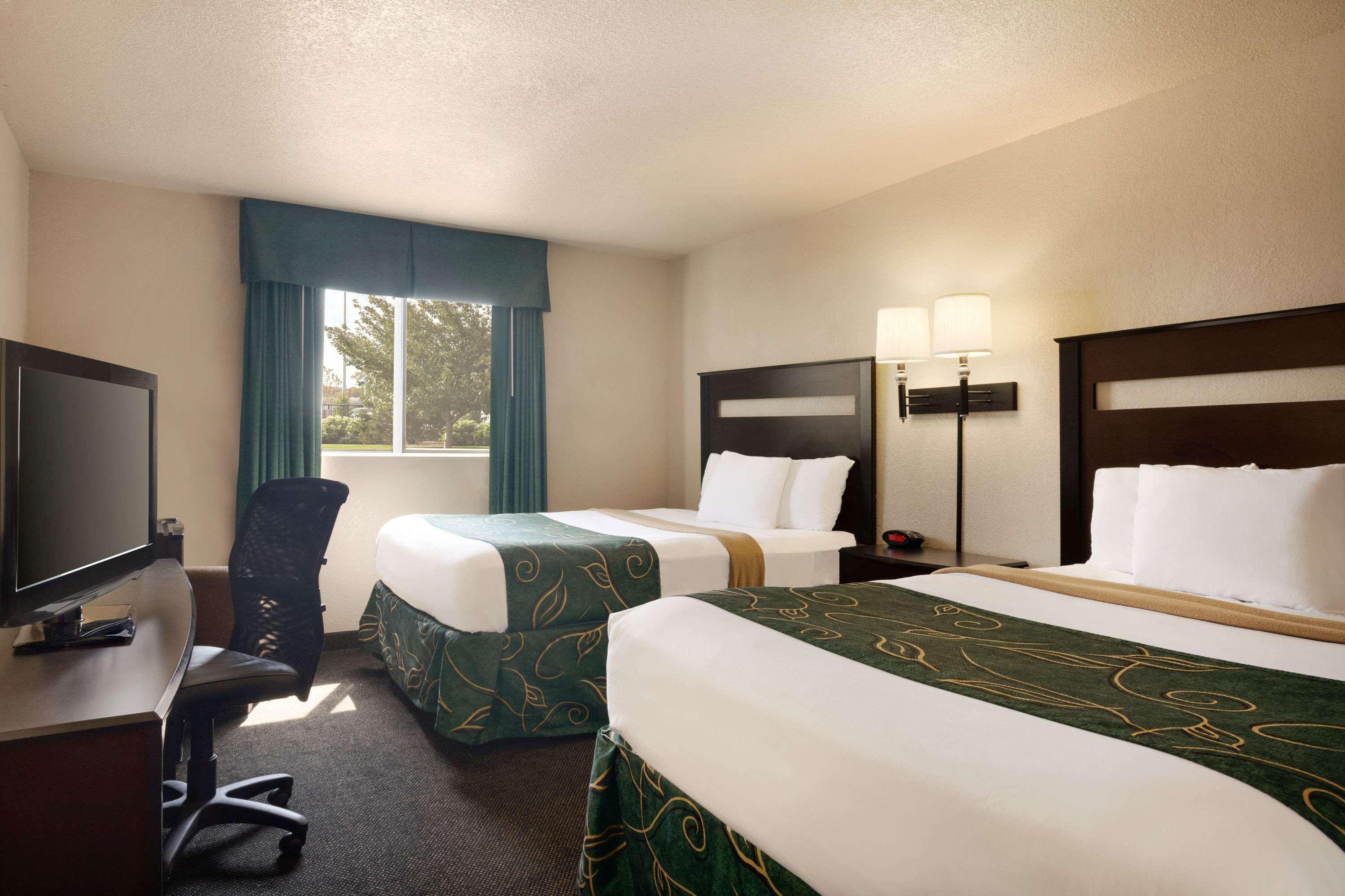 Travelodge By Wyndham Jefferson City Exterior foto